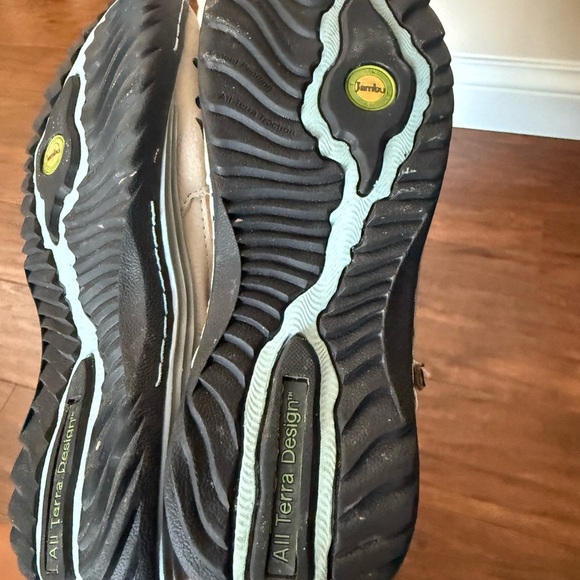 JBU by Jambu Beige/light Gray Adventure Cutout Mary Jane Flats-Size 7.5 - Picture 7 of 12